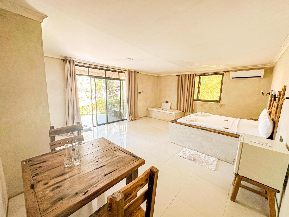 Jambo Beach Hotel Paje Phòng bức ảnh